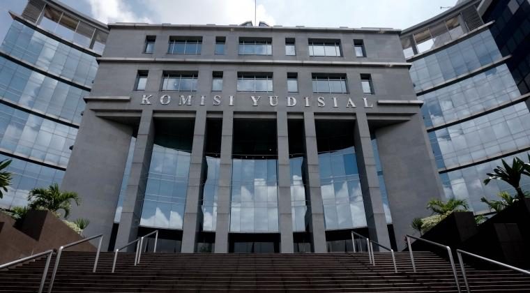 Tiga Hakim MA Dilaporkan ke KY, Buntut Putusan Batas Usia Kepala Daerah  