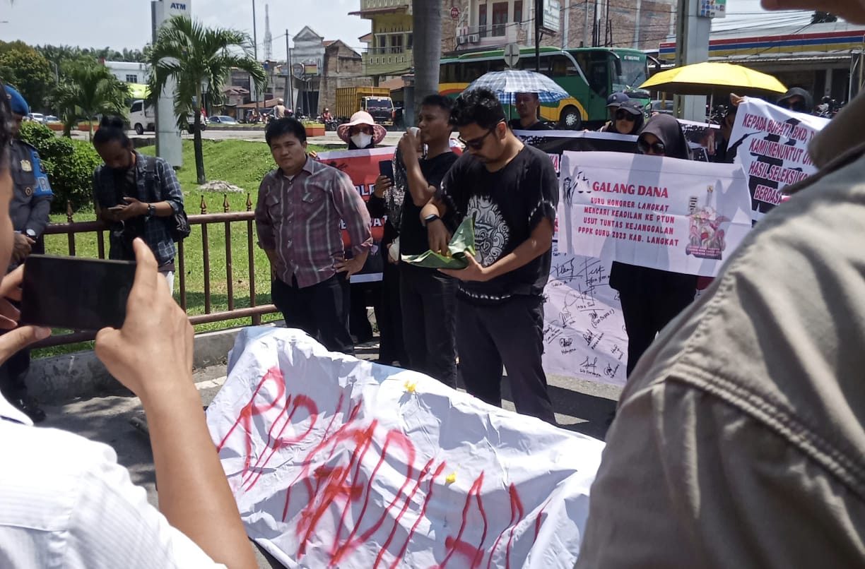 Laporan Guru Honorer Langkat 'Membeku', LBH Medan Desak Kapolri Copot Kapolda dan Dirkrimsus Polda Sumut