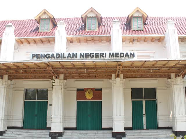 Ia pun merinci jika BPOM Medan menyita puluhan mesin dan bahan baku hanya bermodalkan surat tugas untuk melakukan pemeriksaan dan pengawasan.