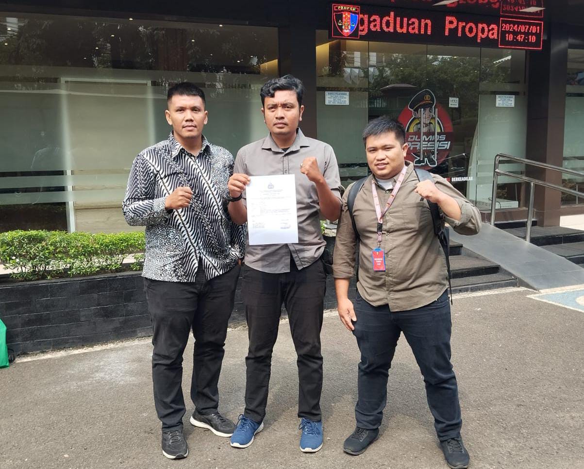 "Tindakan Polda Sumut bertentangan dengan aturan hukum yang berlaku, Hak Asasi Manusia (HAM), dan diduga melanggar Kode Etik Profesi Polri," ungkap Direktur LBH Medan Irvan Saputra SH MH